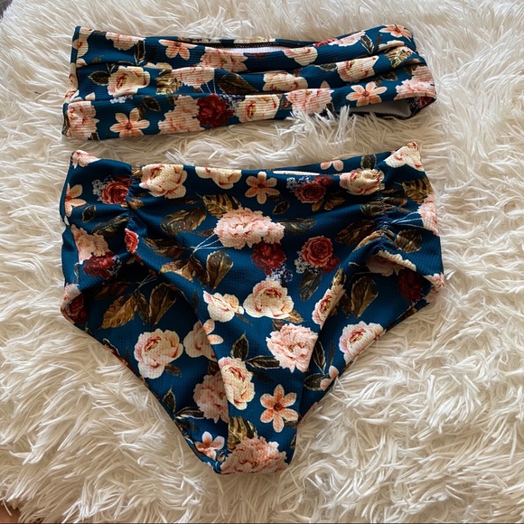 SHEIN Other - Shein Blue Floral Strapless Cut Out Bikini Small